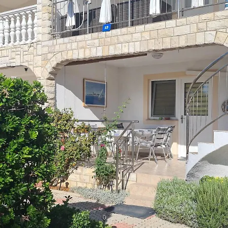 Apartament Apartment's Franciska Vir